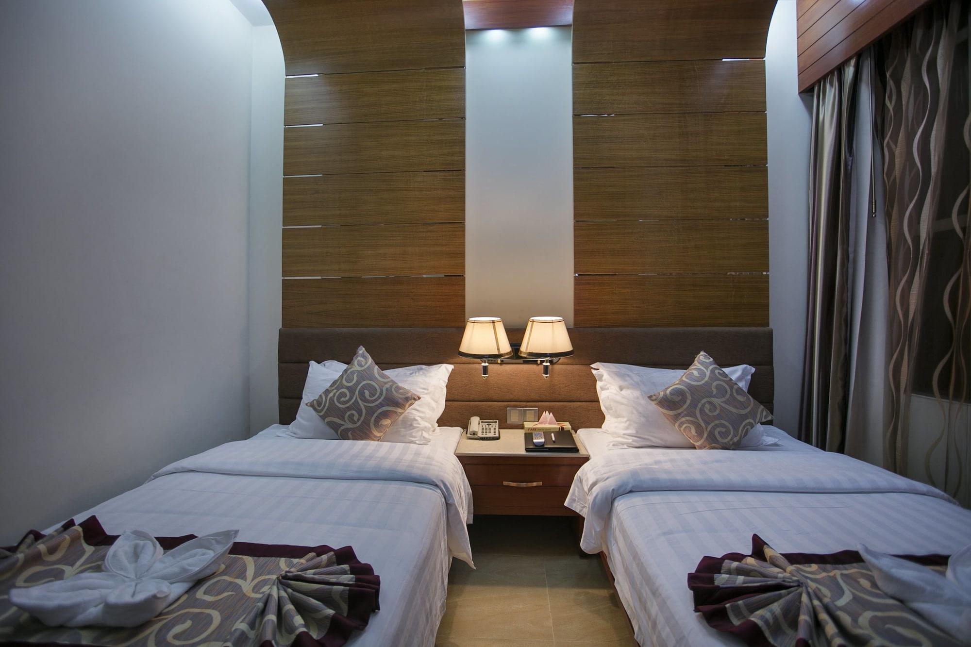 Fars Hotel & Resorts - Bar-Buffet-Pool-Spa Dhaka Exterior photo