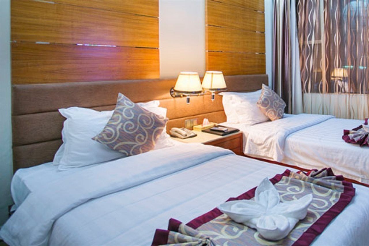 Fars Hotel & Resorts - Bar-Buffet-Pool-Spa Dhaka Exterior photo